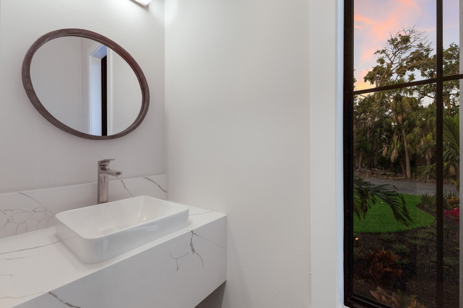 23_0120250827_1586_mls