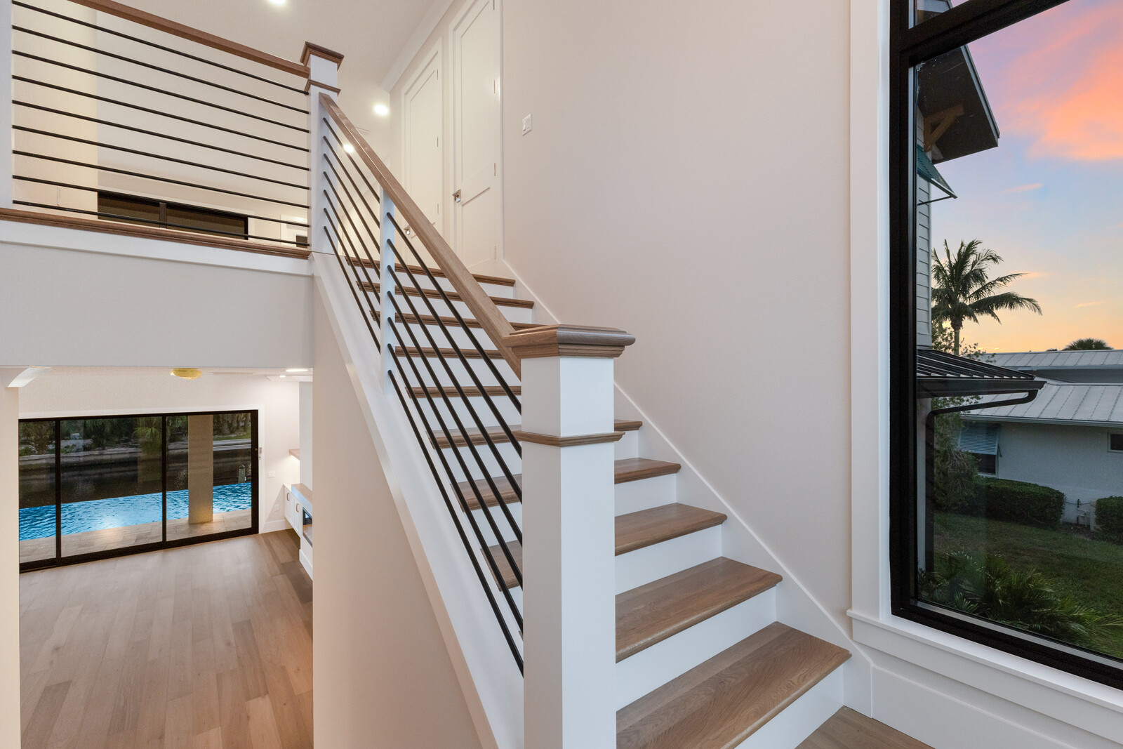 30_0120250827_1594_mls