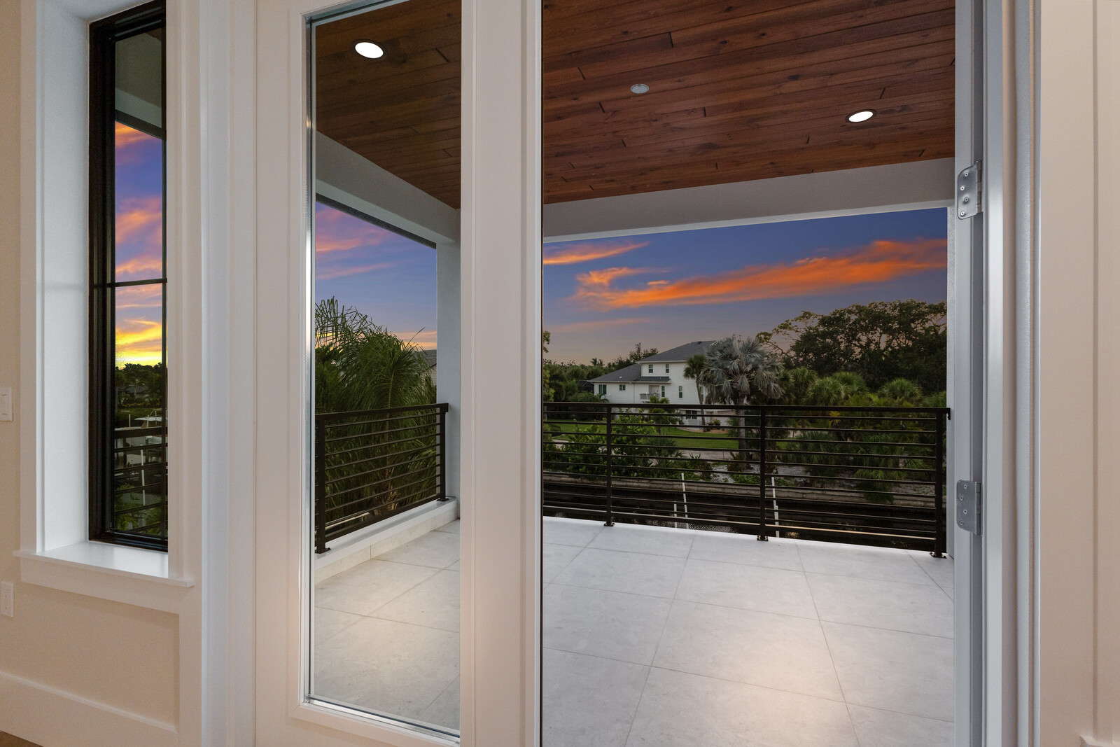 38_0120250827_1602_mls