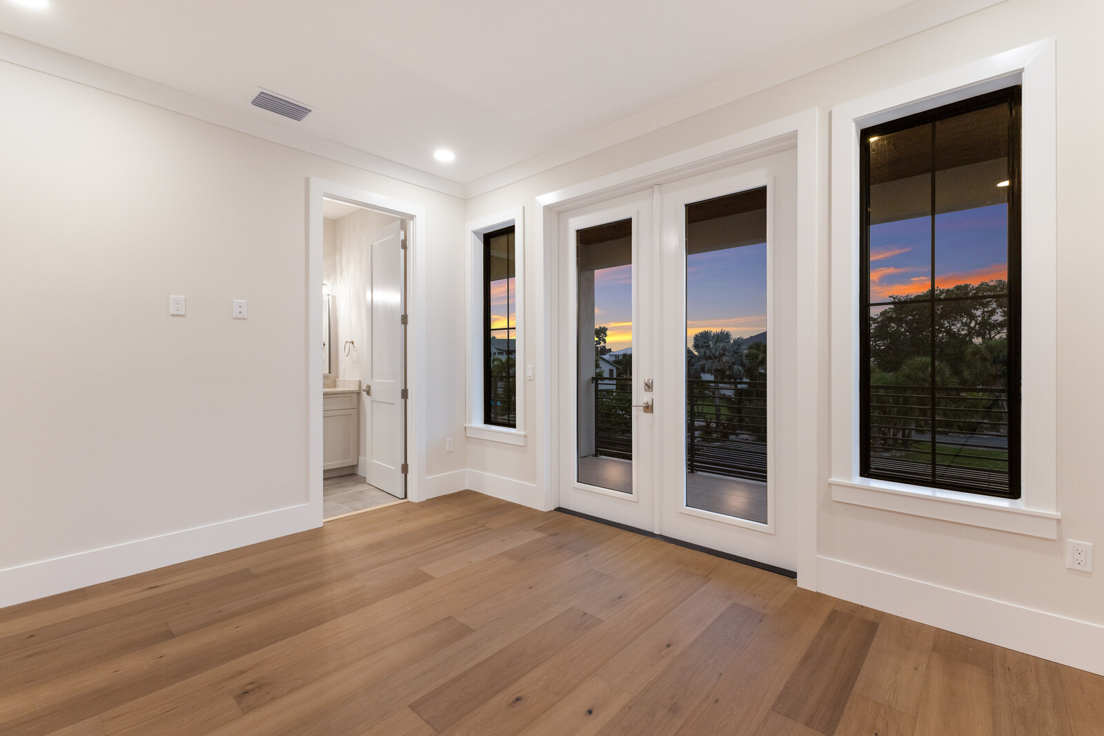 55_0120250827_1619_mls