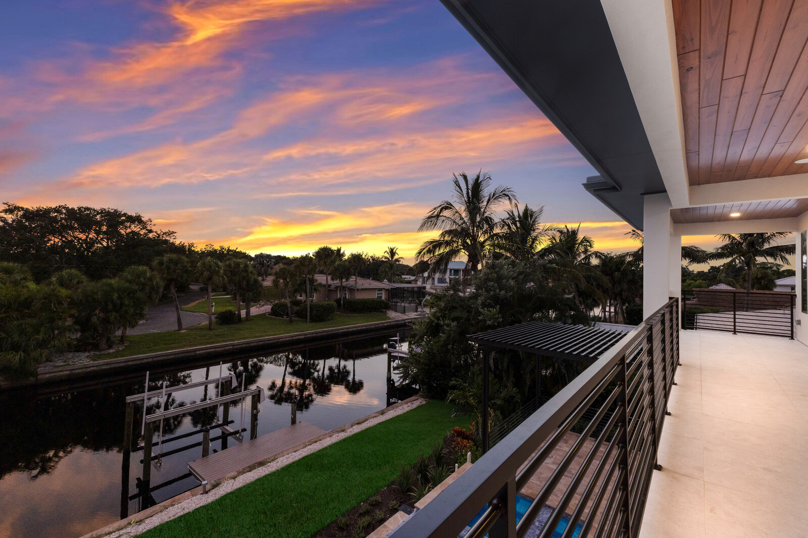 61_0120250827_1625_mls