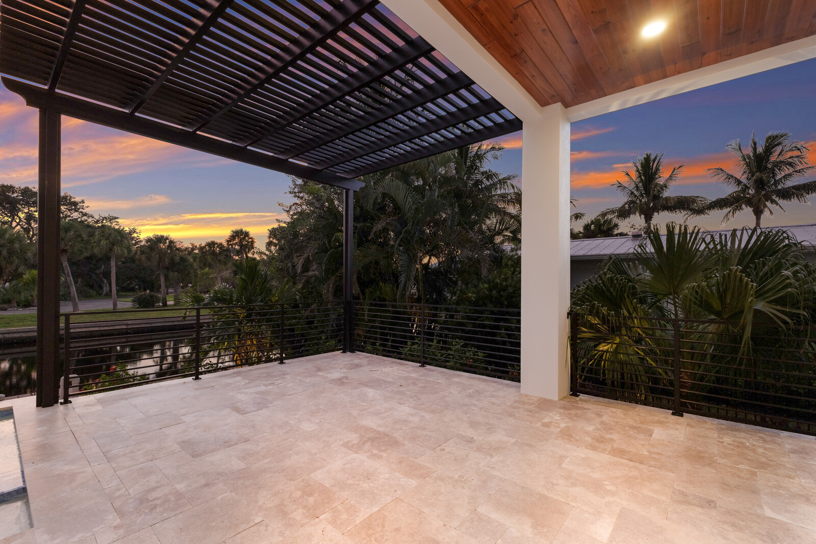 62_0120250827_1627_mls